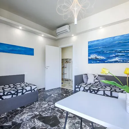Apartamento - Rosselli 3bdr With Balcony *