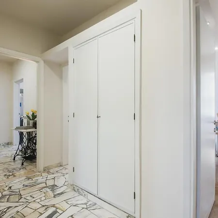 - Rosselli 3bdr With Balcony * Florencia