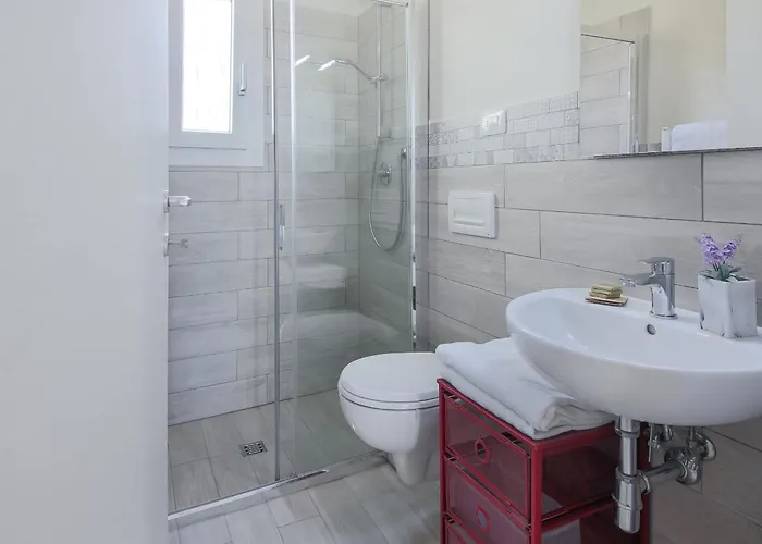 דירה - Rosselli 3bdr With Balcony פירנצה