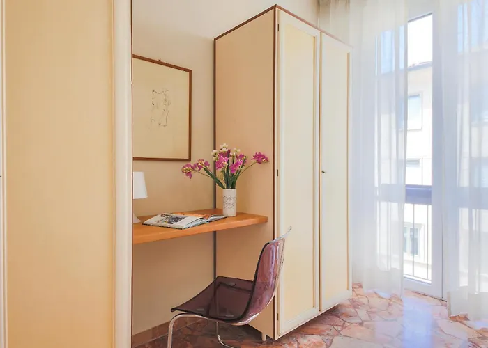 - Rosselli 3bdr With Balcony פירנצה