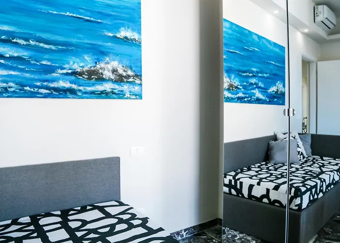 - Rosselli 3bdr With Balcony
